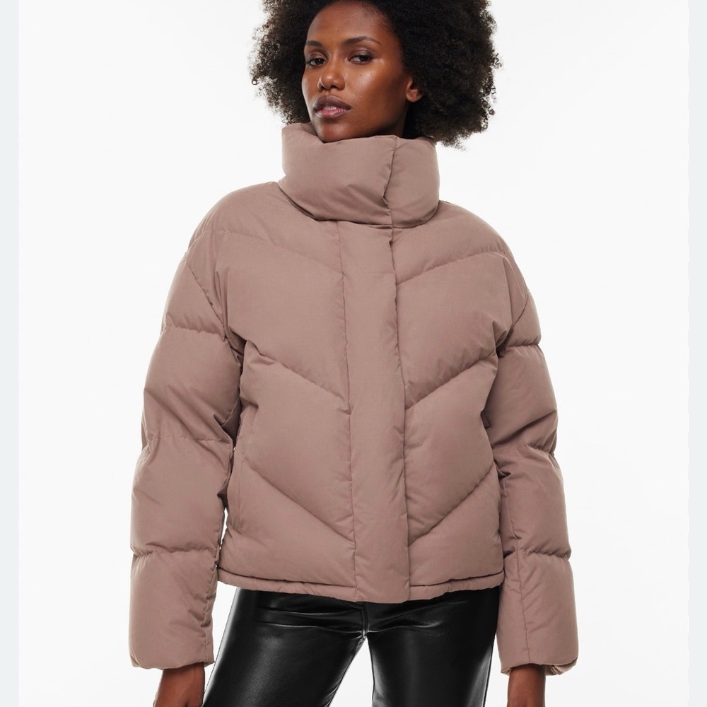Aritzia Wilfred the cloud puff puffer winter jacket